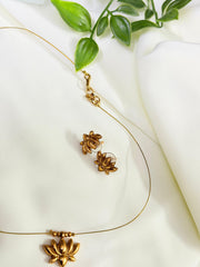 Golden Lotus Invisible Chain