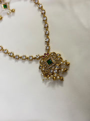 Cubic Zirconia Ruby Neckpiece With White Stones And Pearls