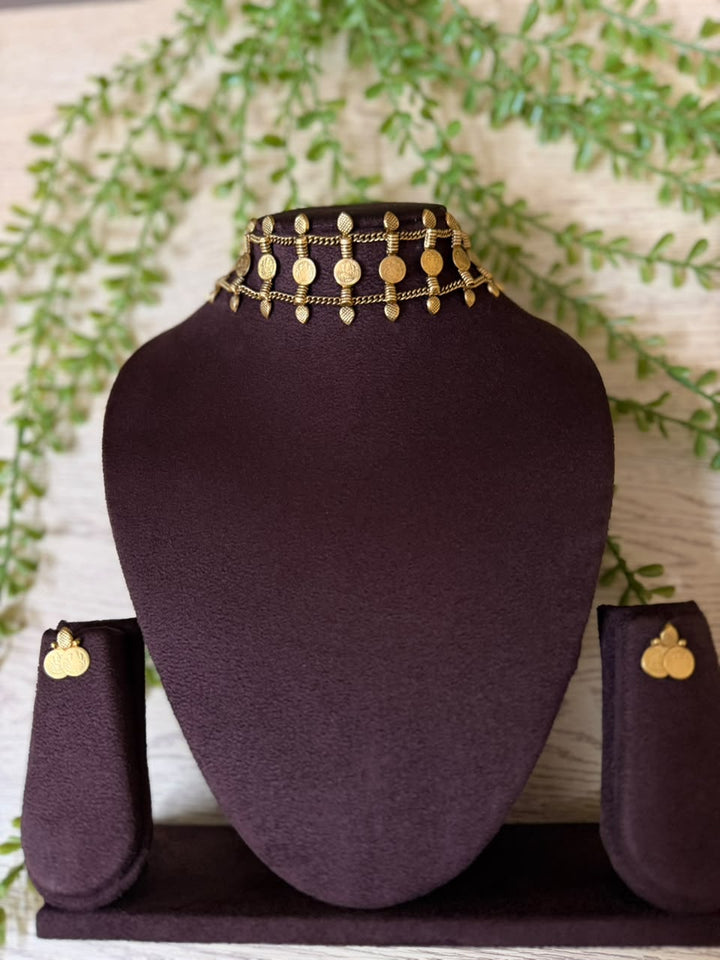 Arrow Headed Coin Choker