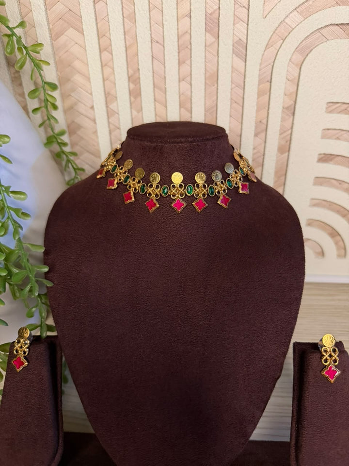 Coin Red Palakka With Green Stone
