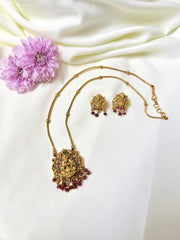 Antique Temple Pendant And Chain With Red Pearls Short Haram