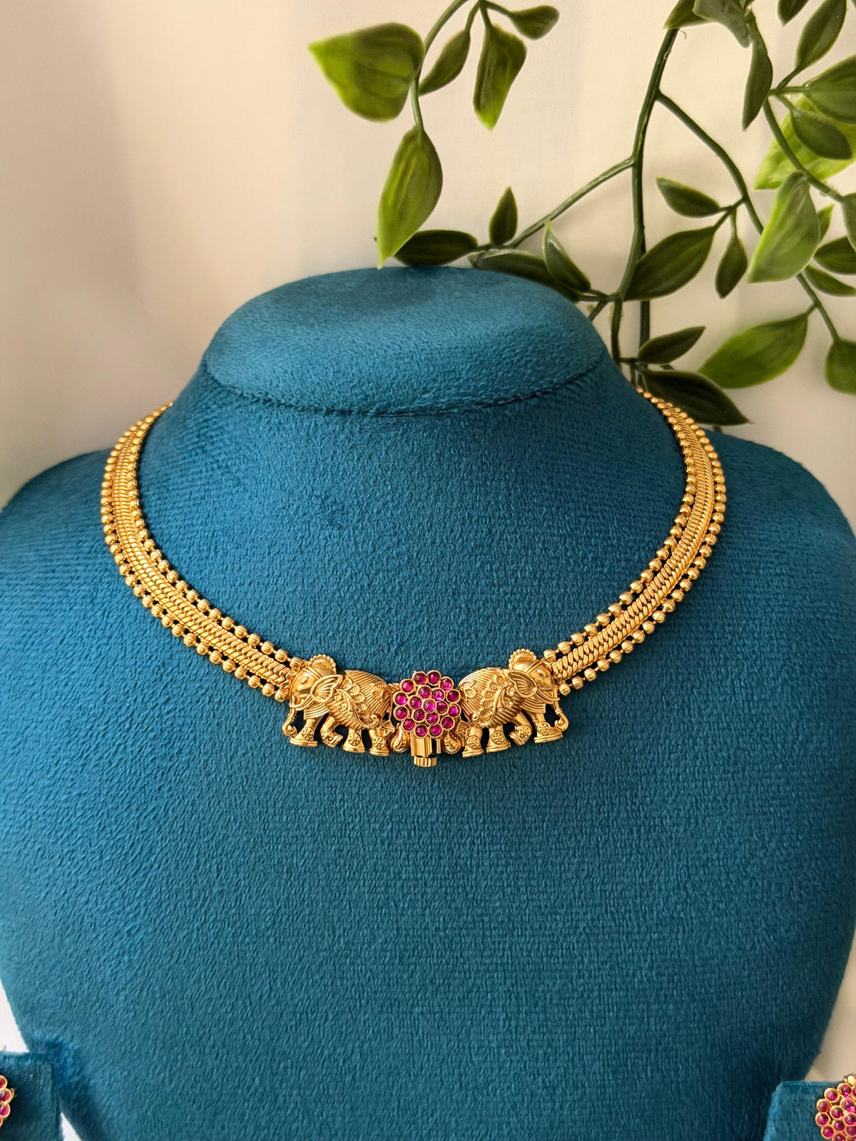 Elephant Openable Kasavu Mala With Jhumka