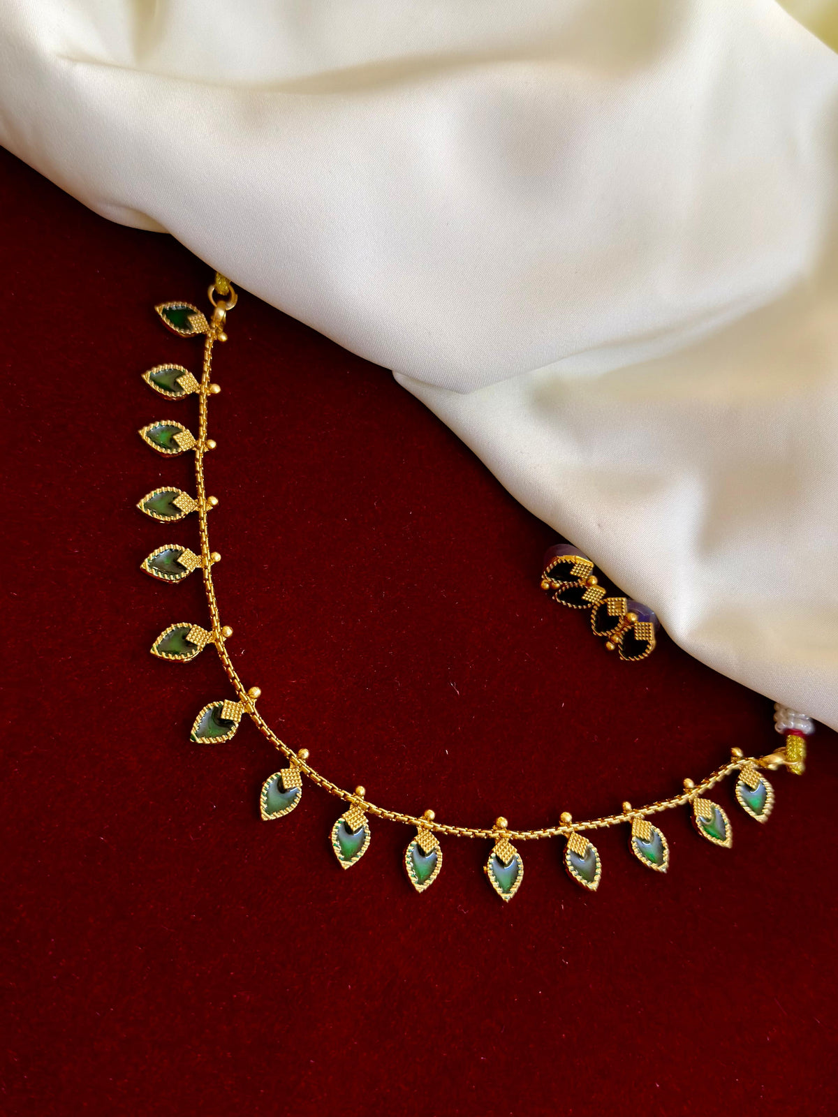 Leaf Necklace With Earrings Green