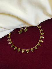 Green Diamond Shape Elegant Neckpiece Set