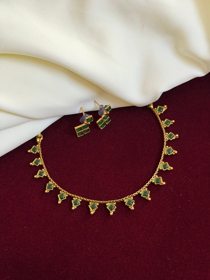 Green Diamond Shape Elegant Neckpiece Set