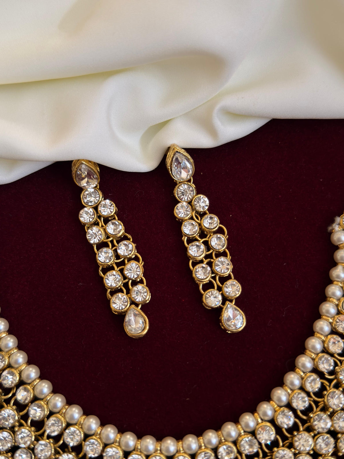 Premium Bridal Kundhan Neckpiece With Earrings