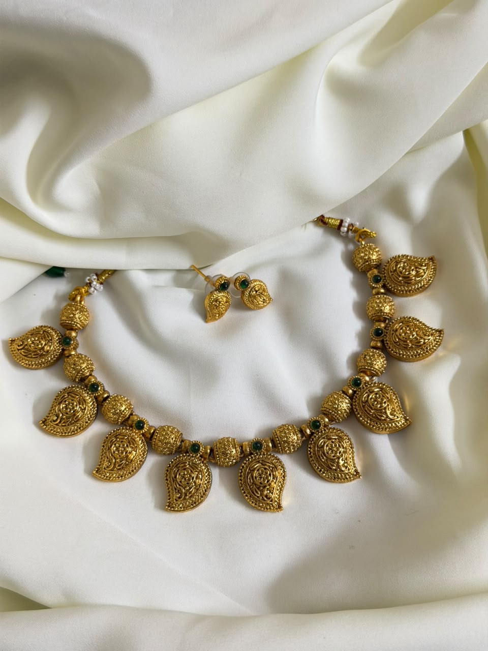 Premium Mango Necklace — Green