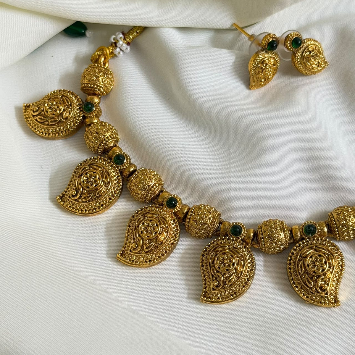 Premium Mango Necklace — Green