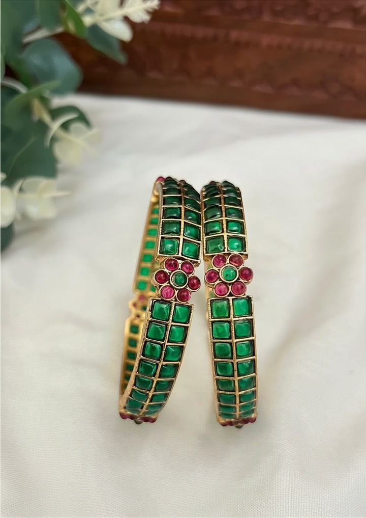 Green Kemp Floral Bangle Medium 2.6 Size