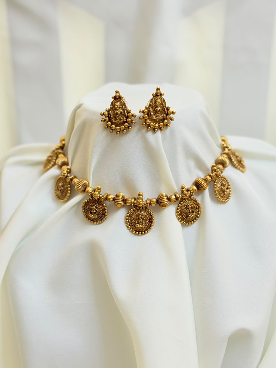 Premium Lakshmi Coin With Golden Bead Necklace