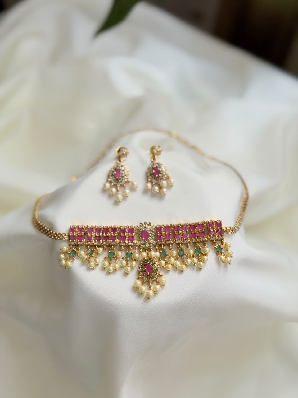 Premium Ruby And Green Guttapusalu Choker