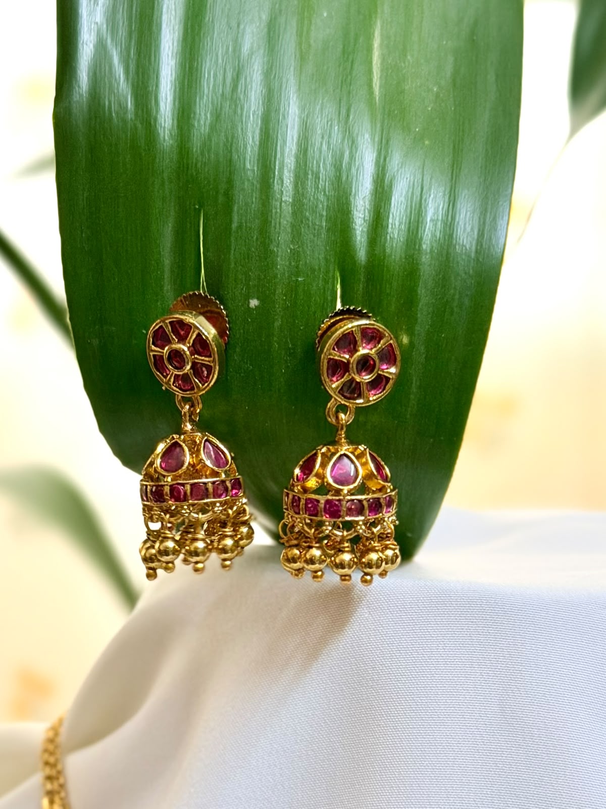 Premium Royal Kemp Damaru Neck Piece With Jhumka