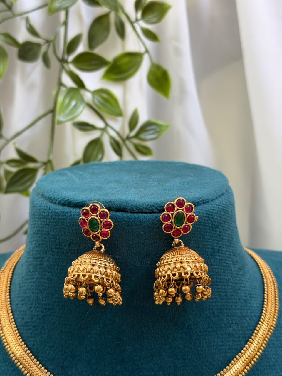 Openable Kasavu Mala With Jhumka