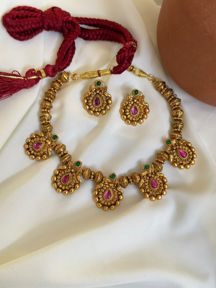 Affordable Pancha Floral Necklace — Golden