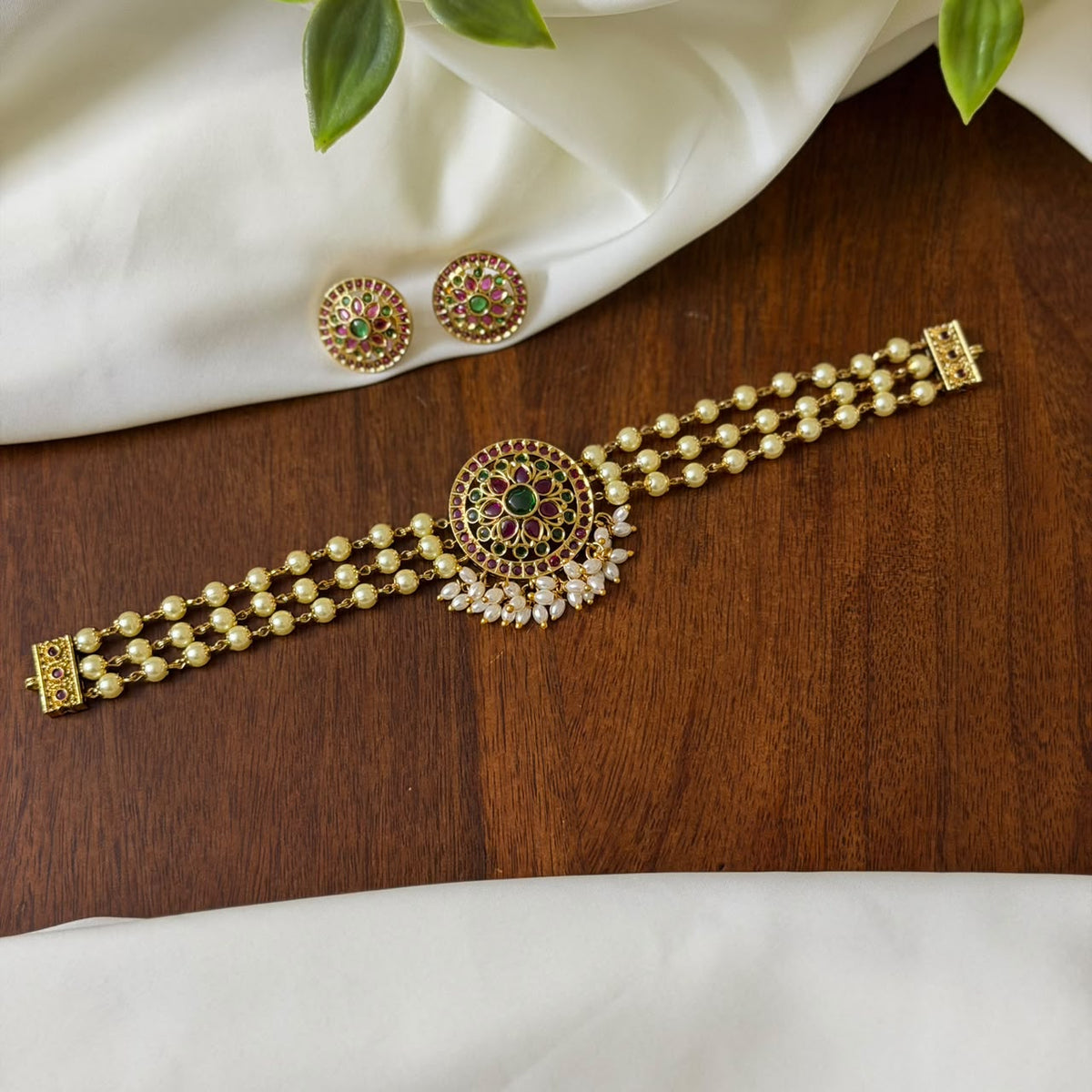 Anokhi 3 Line Pearl Choker With Earrings