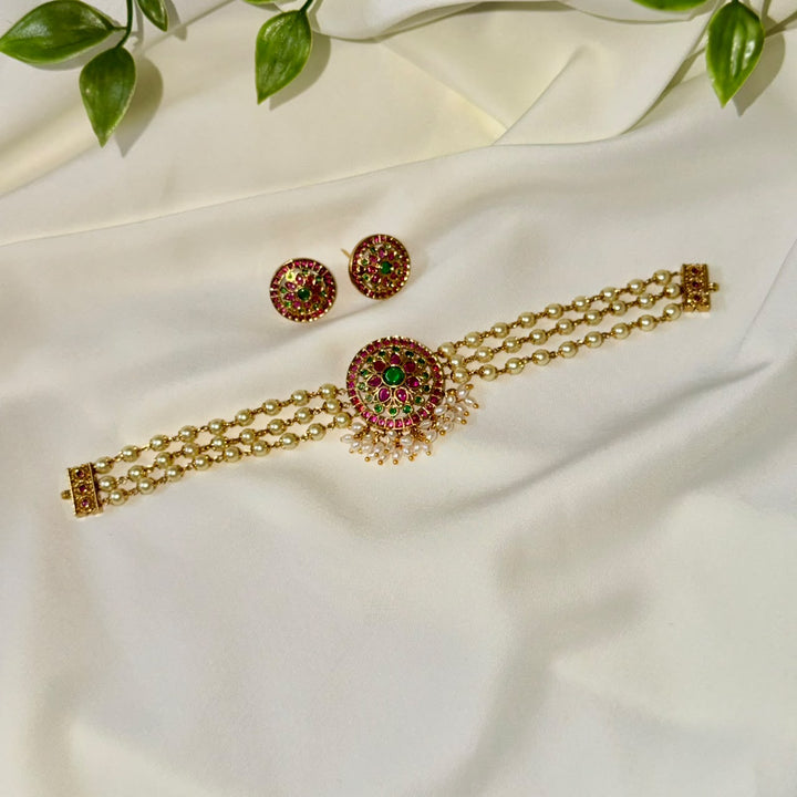 Anokhi 3 Line Pearl Choker With Earrings