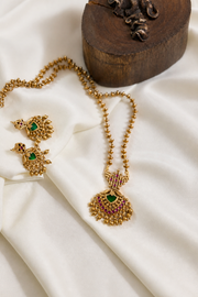 Palakka Pendant with Gold Chain