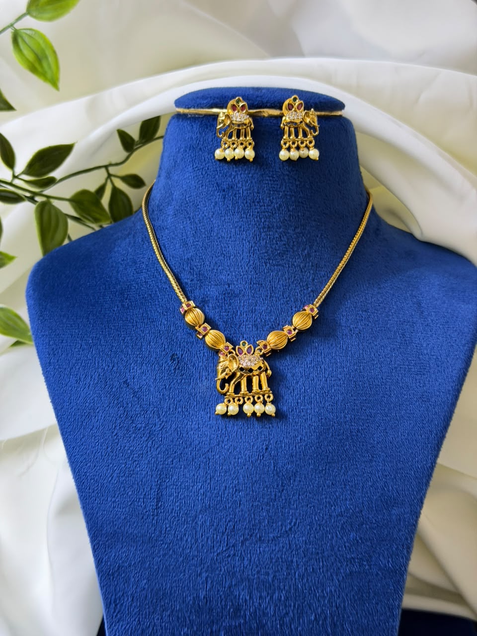 Elephant Short Necklace