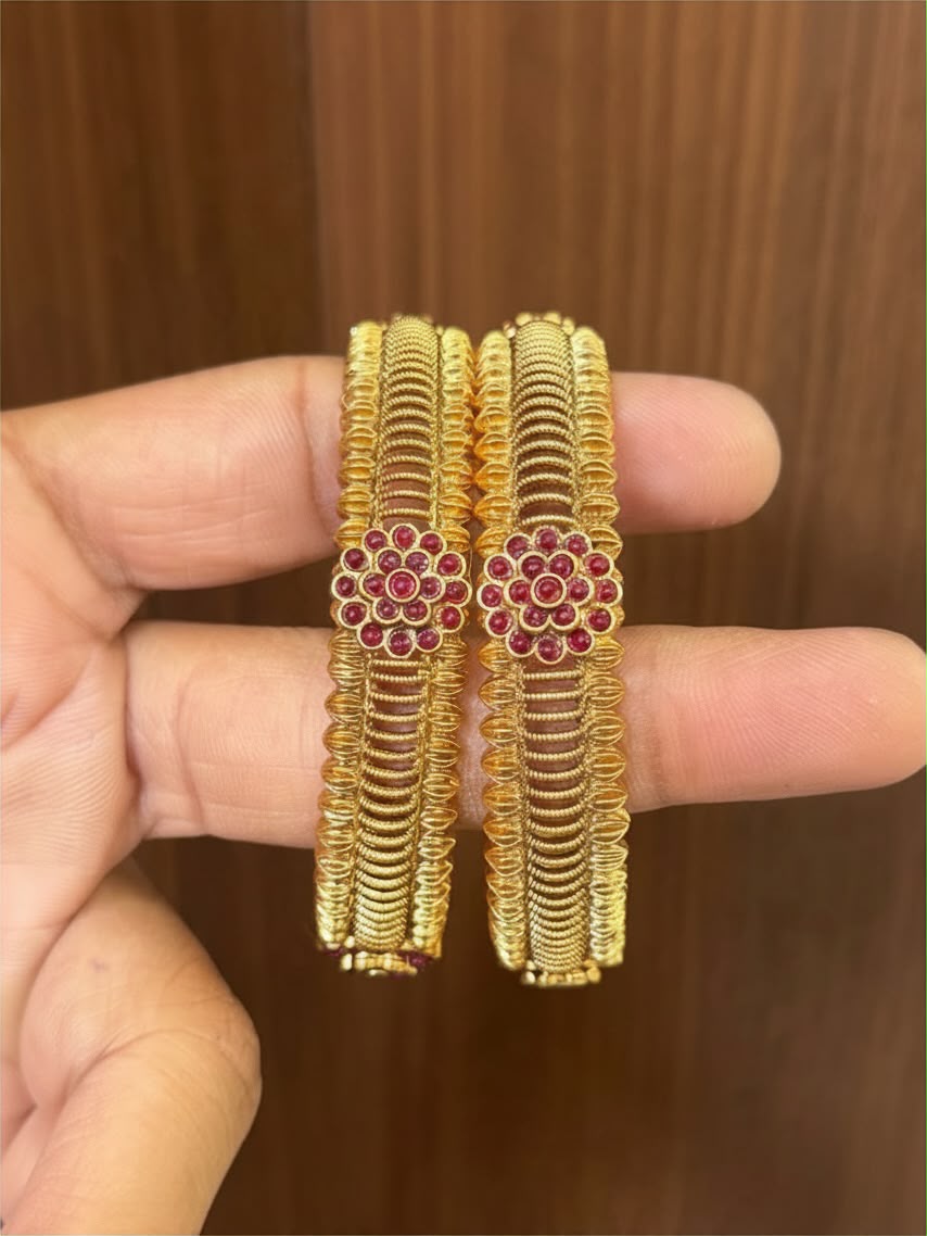 Phool Antique Bangle 2.6 Size — Red