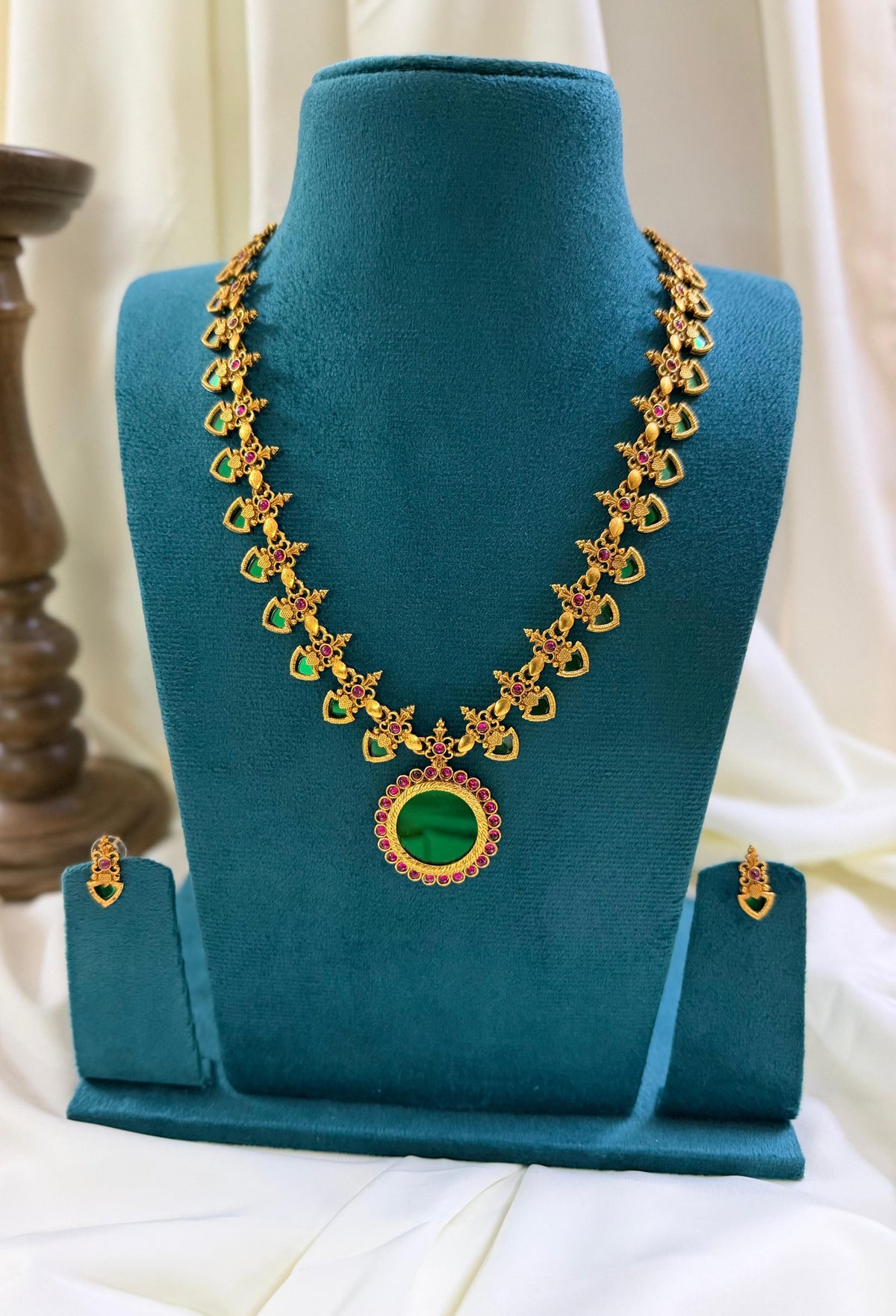 Palakka Traditional Haram With Mirror Pendant