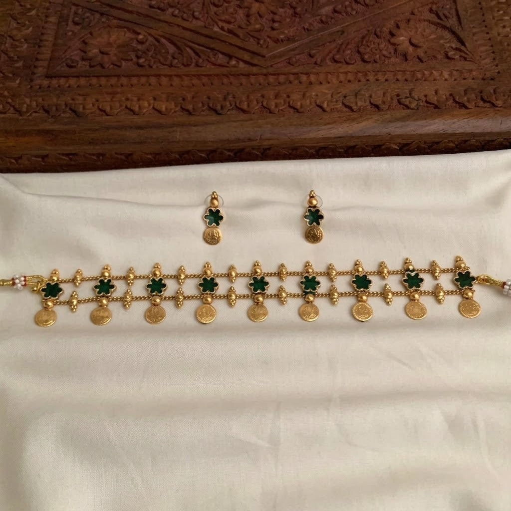 Floral Coin Choker — Green